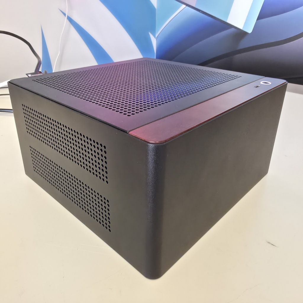 USED PC RYZEN 5 9600X & RTX 5060 8GB & RAM 32GB DDR5