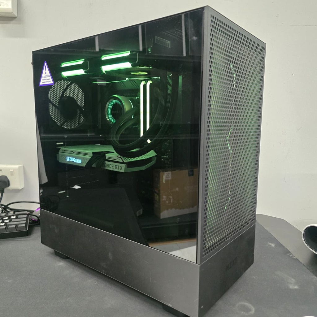 USED PC I7 13700F & RTX3070 8GB