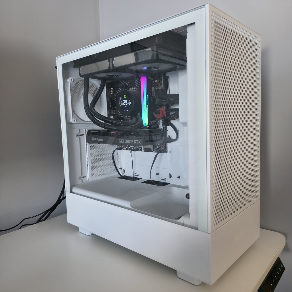  USED PC i7 11700 & RTX 4060 