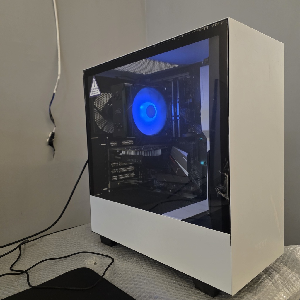 USED SETUP i5 9400F & GTX1650