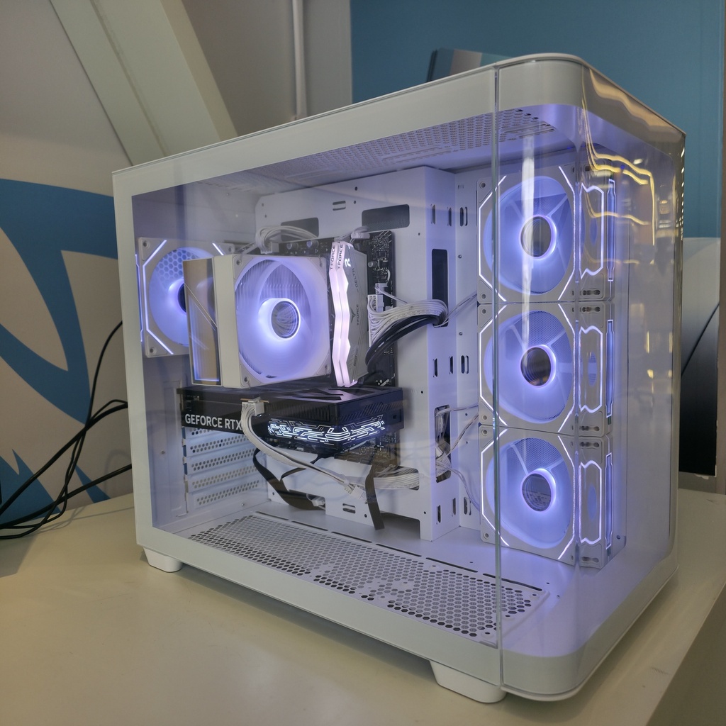 USED PC i5 14400F & RTX 5060 8GB