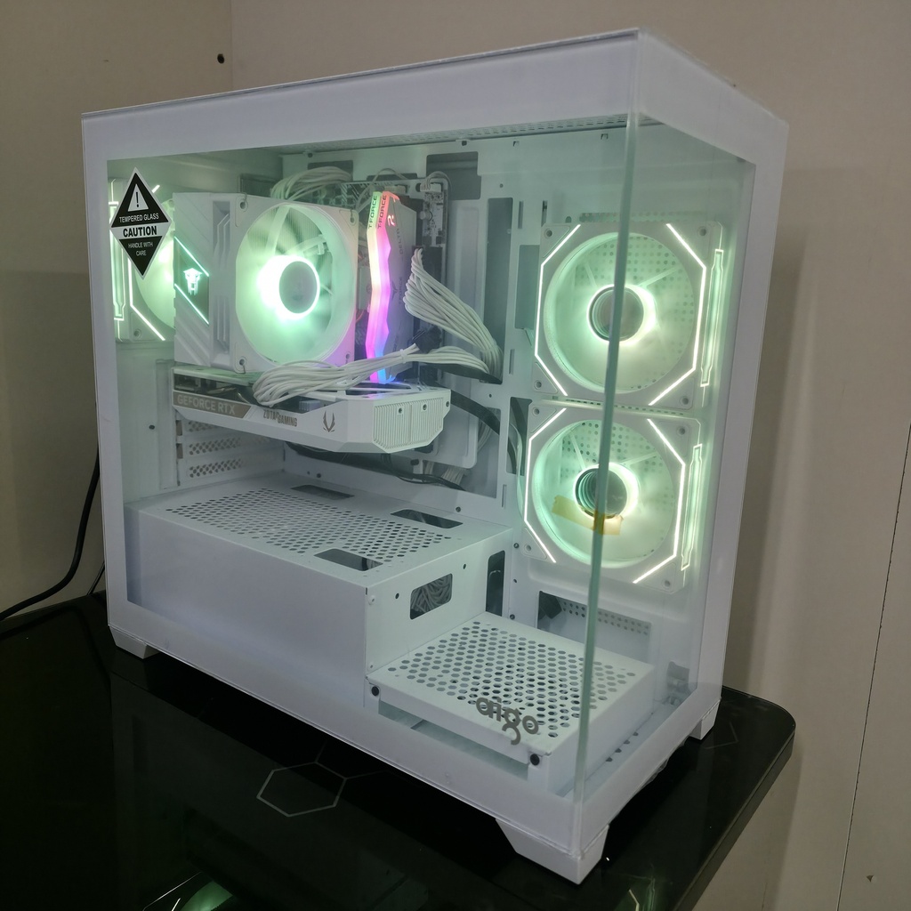 USED PC i5 14400F & RTX 5060 8GB
