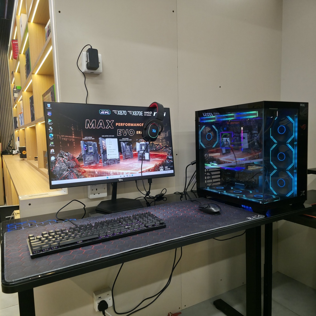USED SETUP RYZEN 5 7600X & & RTX 3070 TI 8GB