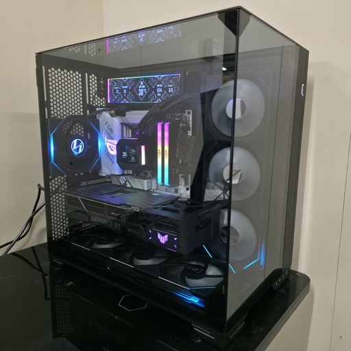 USED PC RYZEN 7 9800X3D & RTX5070TI